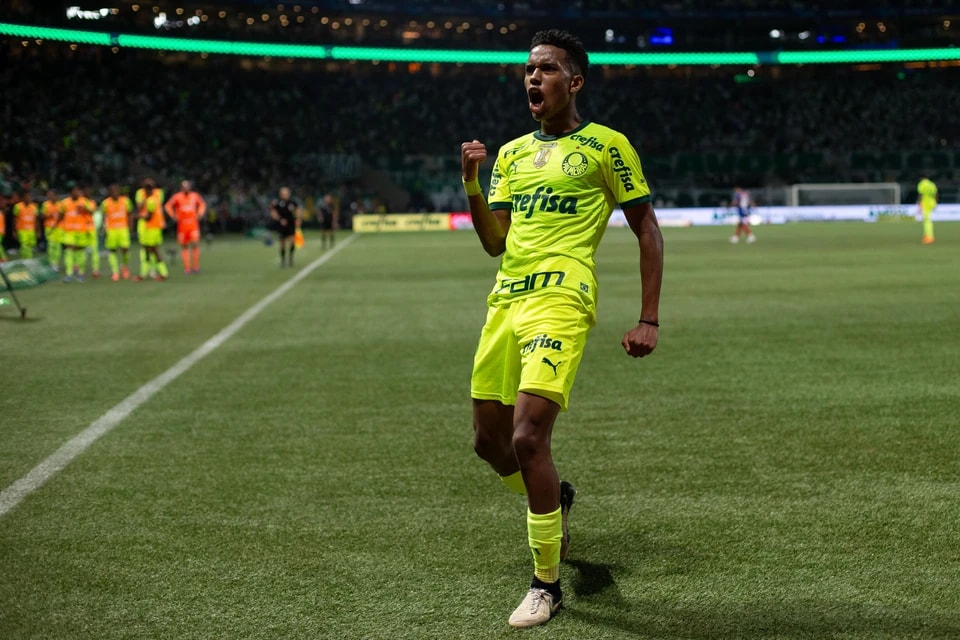 球迷们高兴 球迷们高兴